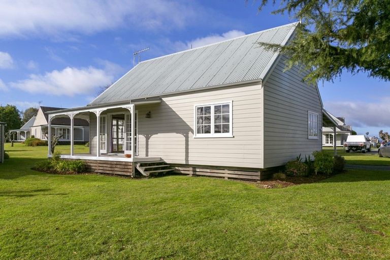 Photo of property in 9/30 Sorrento Drive, Rangatira Park, Taupo, 3330