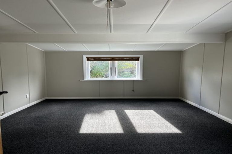 Photo of property in 107 Nevay Road, Miramar, Wellington, 6022