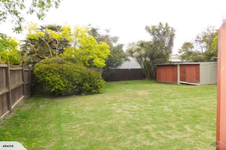 Photo of property in 570 Weymouth Road, Weymouth, Auckland, 2103