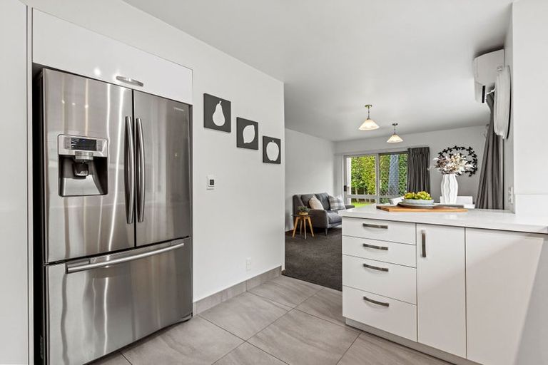 Photo of property in 2/3 Creyke Road, Ilam, Christchurch, 8041