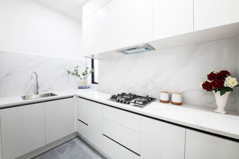 Photo of property in 42 Tir Conaill Avenue, Flat Bush, Auckland, 2019