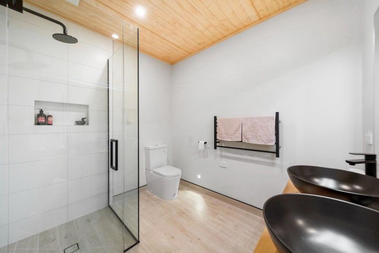 Photo of property in 9 Arran Lane, Jacks Point, Queenstown, 9371