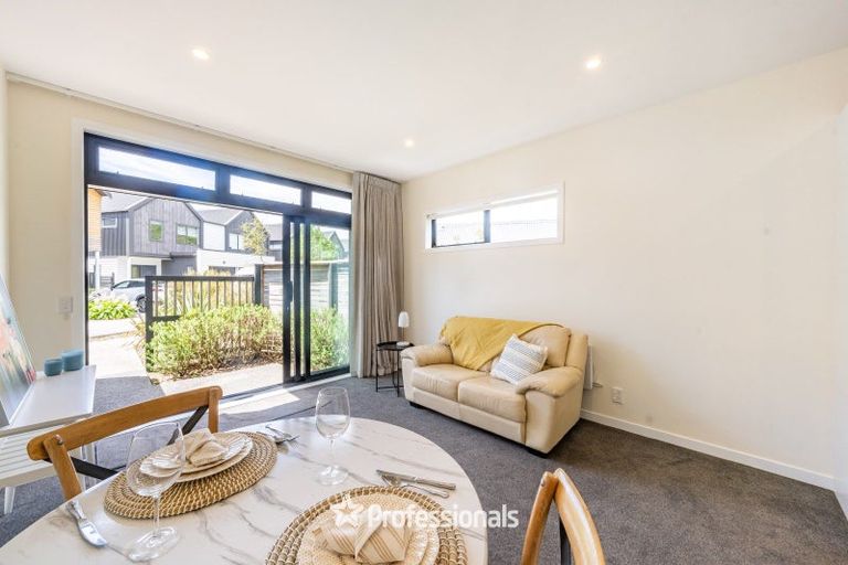 Photo of property in 1 Glen Evans Crescent, Fairfield, Lower Hutt, 5011