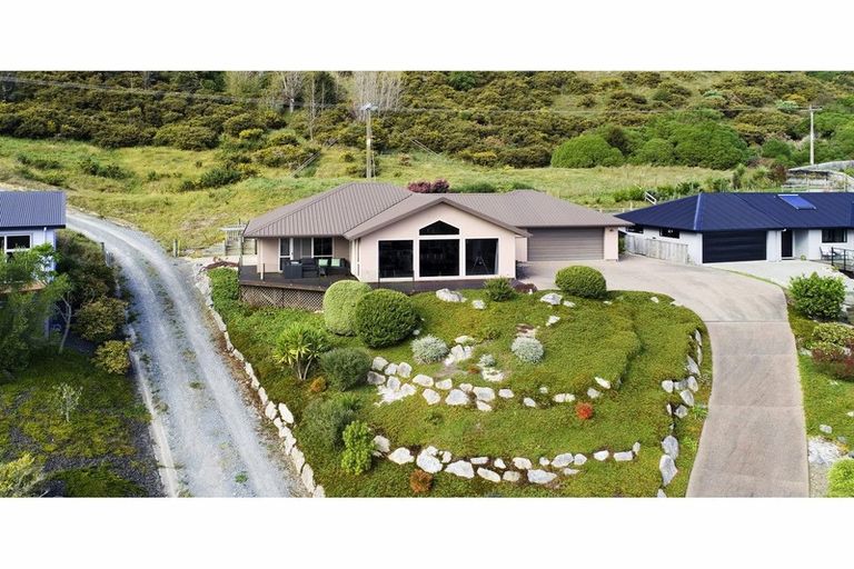 Photo of property in 6 Berkshire Place, Stoke, Nelson, 7011