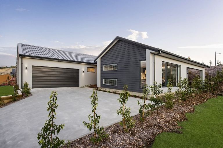 Photo of property in 45 Mount Linton Avenue, Wanaka, 9305