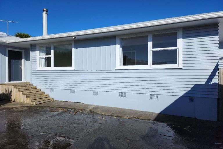 Photo of property in 28a Old Road South, Okato, 4335