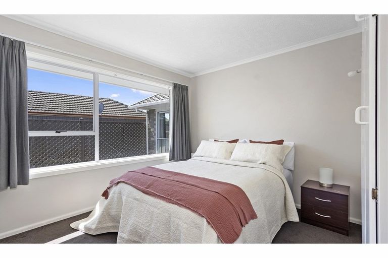 Photo of property in 17 Logie Place, Bromley, Christchurch, 8062
