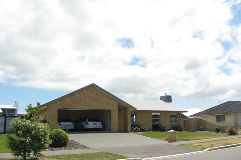 Photo of property in 51 Lamorna Road, Parklands, Christchurch, 8083