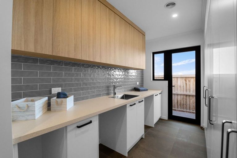 Photo of property in 38 Kingsdowne Drive, West Melton, 7618