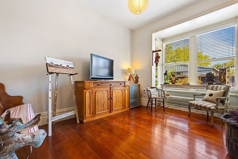 Photo of property in 32 Walpole Street, Waltham, Christchurch, 8023