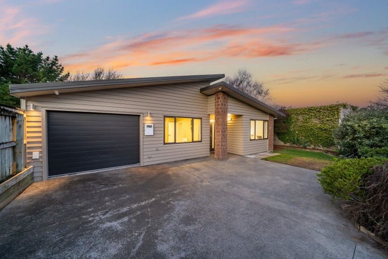 Photo of property in 20a Tararua Street, Trentham, Upper Hutt, 5018