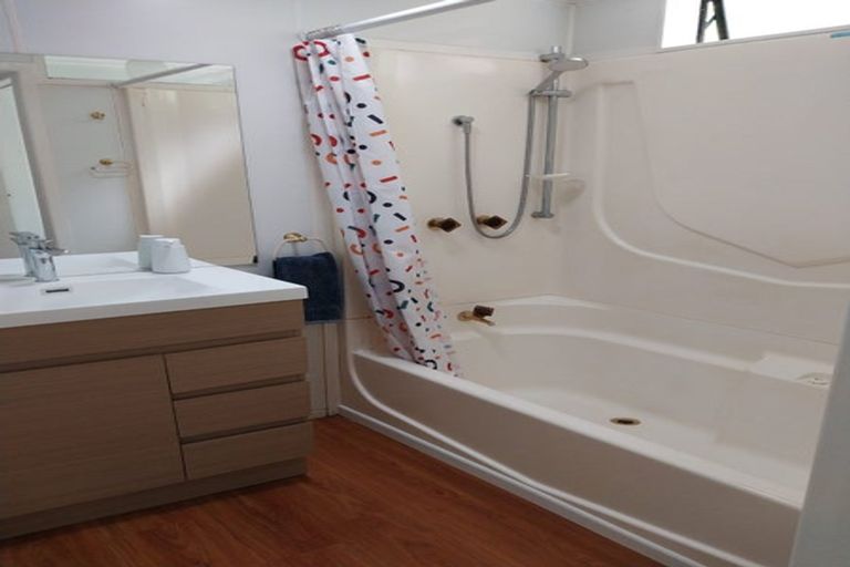 Photo of property in 310 Thames Coast Sh25 Road, Thornton Bay, Thames, 3575