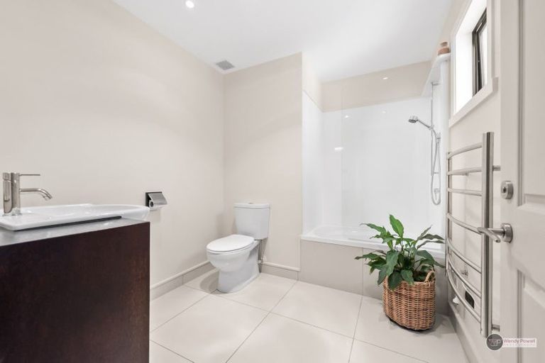 Photo of property in 67 Mount Marua Way, Timberlea, Upper Hutt, 5018