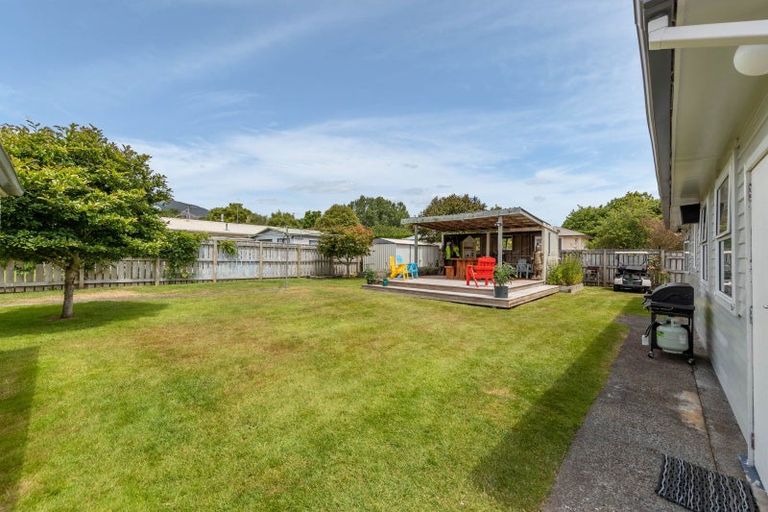 Photo of property in 2 Maclaren Street, Maymorn, Upper Hutt, 5018