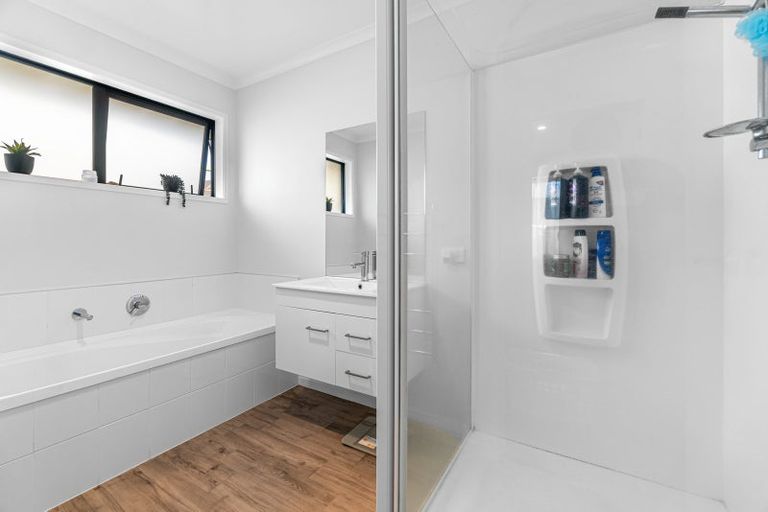 Photo of property in 32 Old Farm Road, Hamilton East, Hamilton, 3216