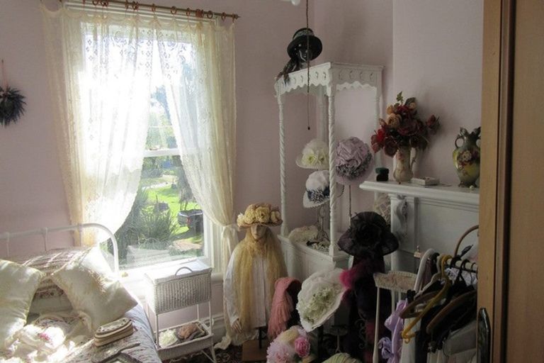 Photo of property in Belvoir House, 169 Mcnamaras Road, Waimate, 7979