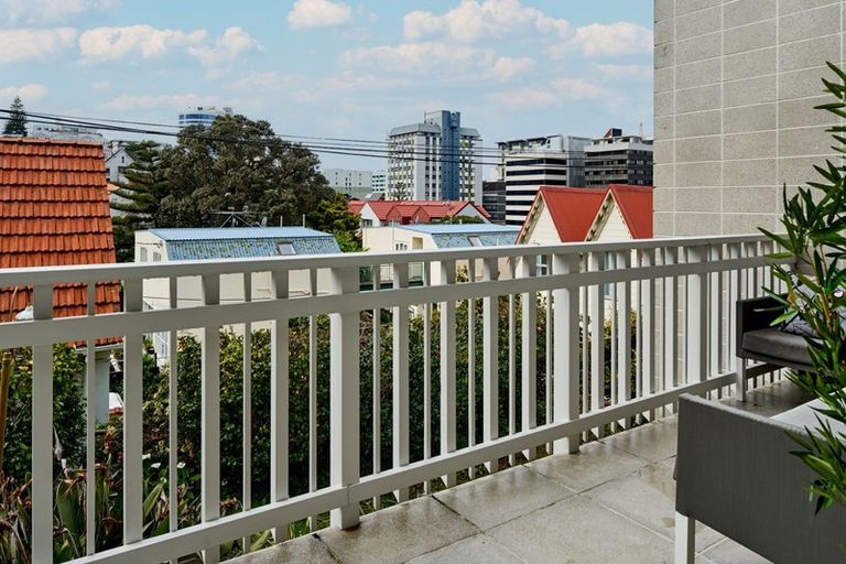 Photo of property in 321b The Terrace, Te Aro, Wellington, 6011