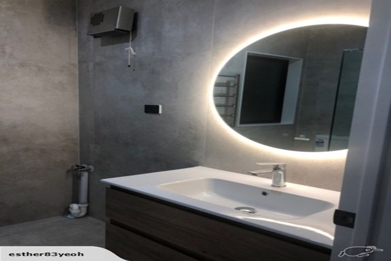 Photo of property in 42 Matahae Drive, Flat Bush, Auckland, 2019