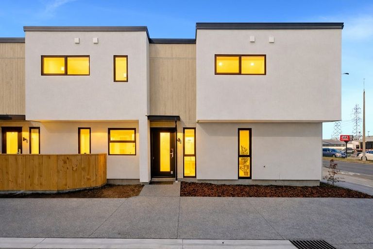 Photo of property in 146 Blenheim Road, Riccarton, Christchurch, 8041