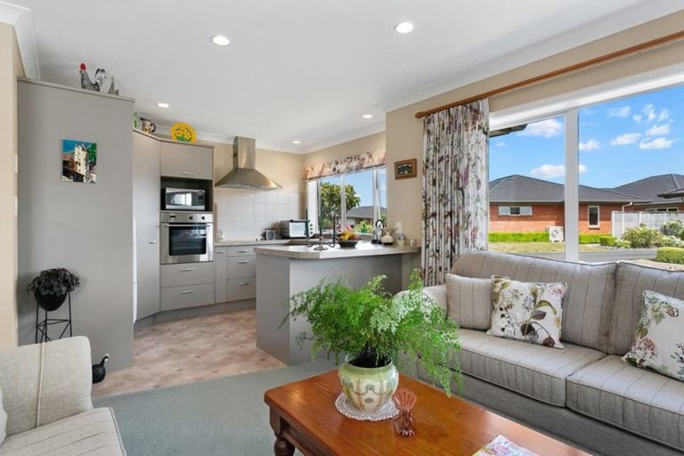 Photo of property in 16 Burr Street, Cambridge, 3434