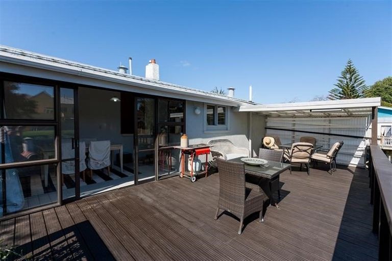 Photo of property in 21 Gilbert Street, New Plymouth, 4310