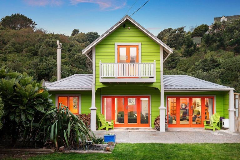 Photo of property in 38 Happy Valley Road, Owhiro Bay, Wellington, 6023