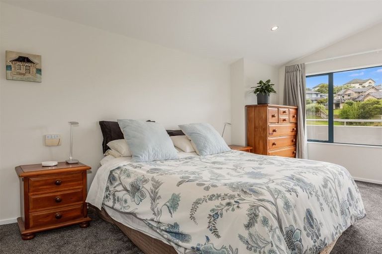 Photo of property in 18 Petrel Lane, Whitby, Porirua, 5024