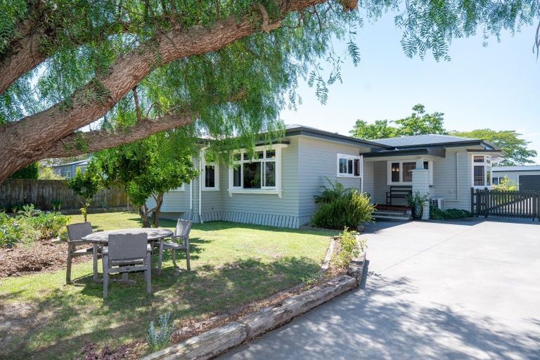 Photo of property in 702 Avenue Road East, Parkvale, Hastings, 4122