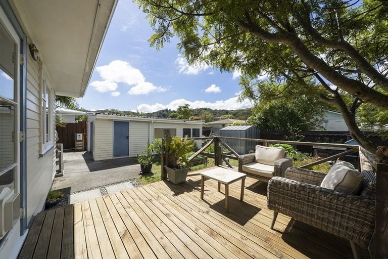 Photo of property in 44 Momona Street, Wainuiomata, Lower Hutt, 5014