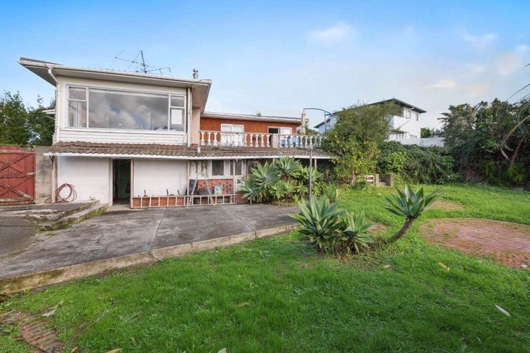 Photo of property in 85 Glengarry Road, Glen Eden, Auckland, 0602