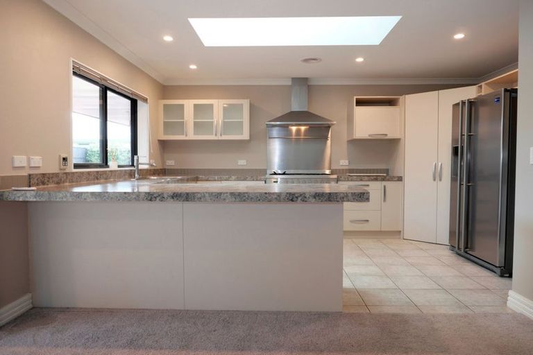 Photo of property in 6 Trusham Court, Paraparaumu, 5032