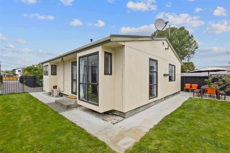 Photo of property in 131a Olliviers Road, Phillipstown, Christchurch, 8011