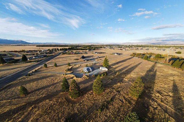 Photo of property in 87 Ostler Road, Twizel, 7901