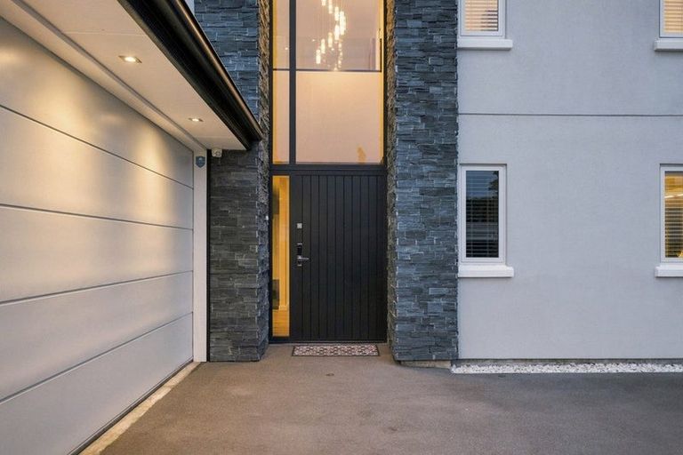 Photo of property in 153a Centaurus Road, Saint Martins, Christchurch, 8022