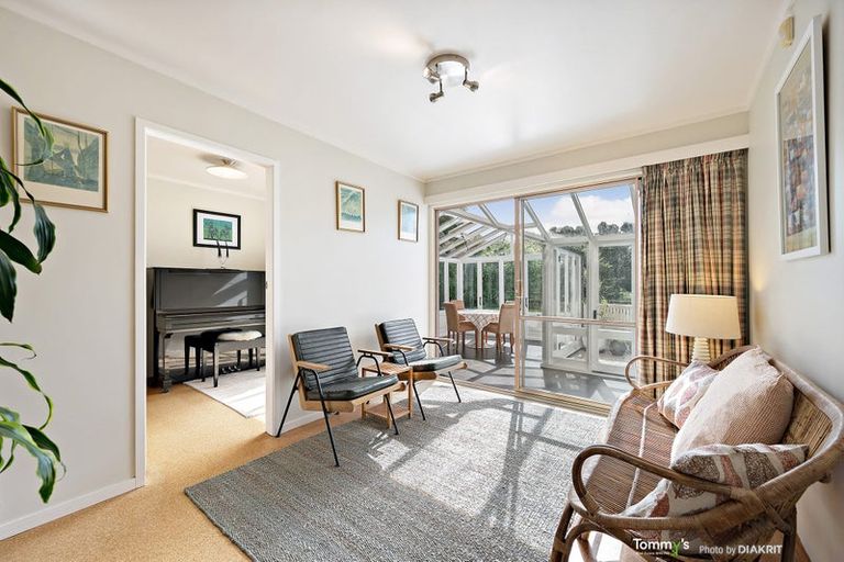 Photo of property in 67 Nicholson Road, Khandallah, Wellington, 6035