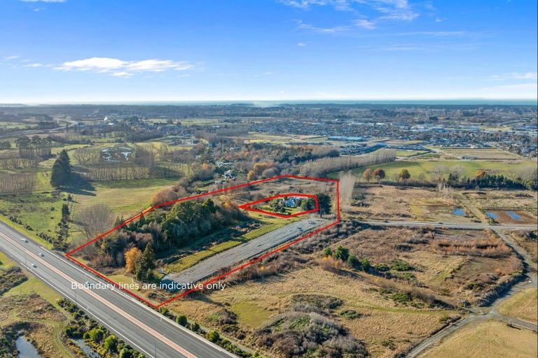 Photo of property in 104h Johns Road, Belfast, Christchurch, 8051