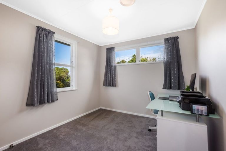 Photo of property in 7 Kapekape Place, Pukerua Bay, 5026