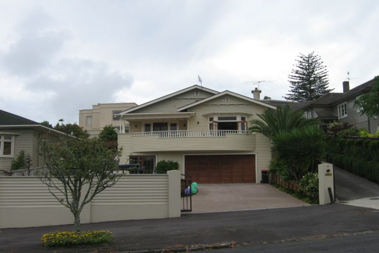 Property details for 16 Kenny Road, Remuera, Auckland, 1050