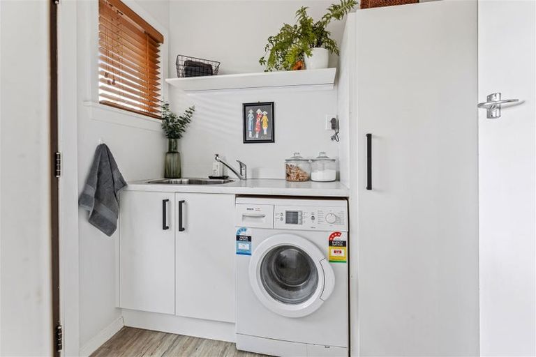 Photo of property in 10 West-watson Avenue, Hillmorton, Christchurch, 8025