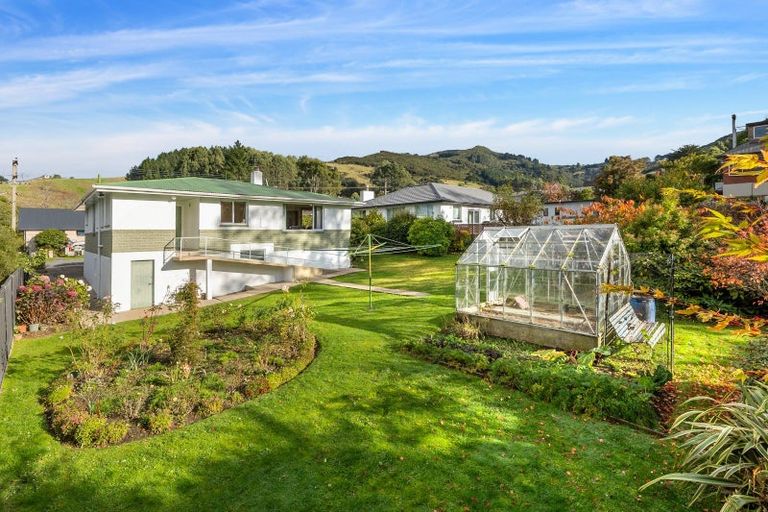 Photo of property in 86 Hall Road, Sawyers Bay, Port Chalmers, 9023