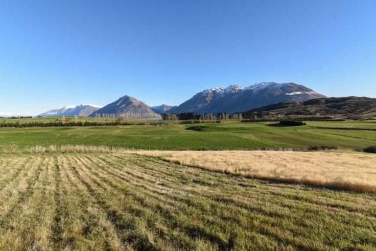 Photo of property in 65 Jacks Point Rise, Jacks Point, Queenstown, 9371