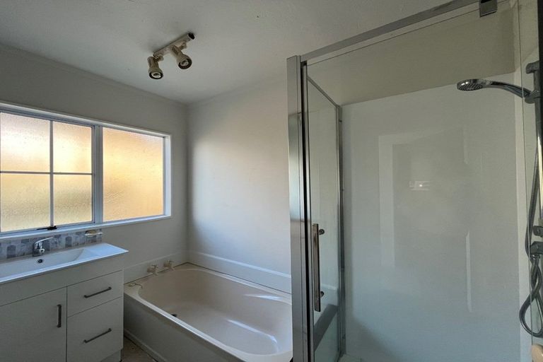 Photo of property in 53 Bassett Road, Johnsonville, Wellington, 6037