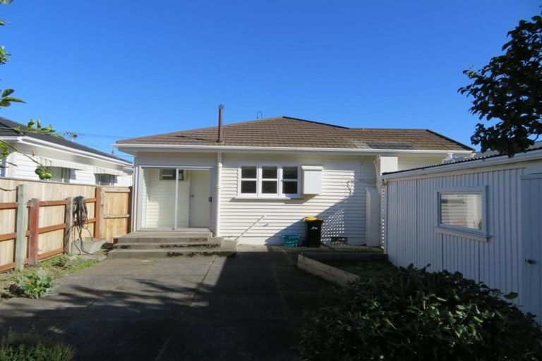 Photo of property in 23 Glamis Avenue, Strathmore Park, Wellington, 6022