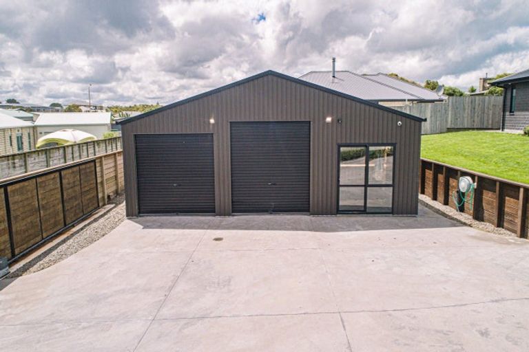Photo of property in 5 Golf Vue Place, Castlecliff, Whanganui, 4501