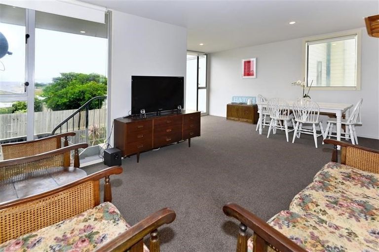 Photo of property in 7/246 Marine Parade, New Brighton, Christchurch, 8061