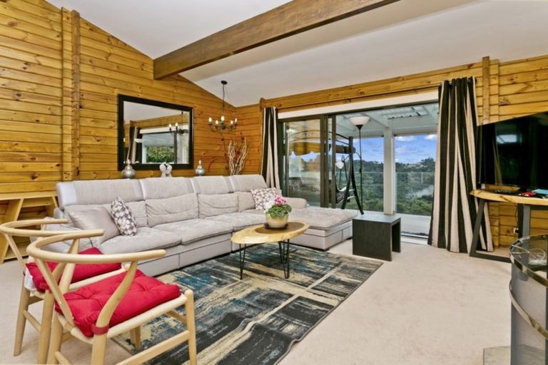 Photo of property in 32 Hobson Road, Lucas Heights, Auckland, 0632