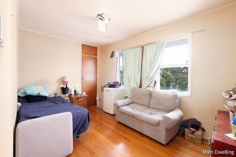 Photo of property in 486 Don Buck Road, Massey, Auckland, 0614