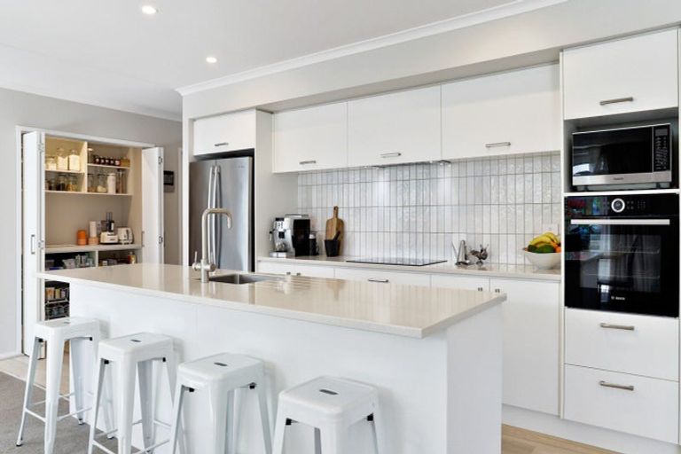 Photo of property in 14 Trevally Place, Snells Beach, 0920