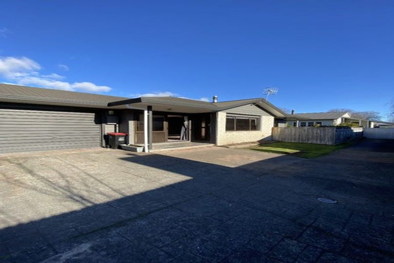 Photo of property in 2/8 Duart Road, Havelock North, 4130