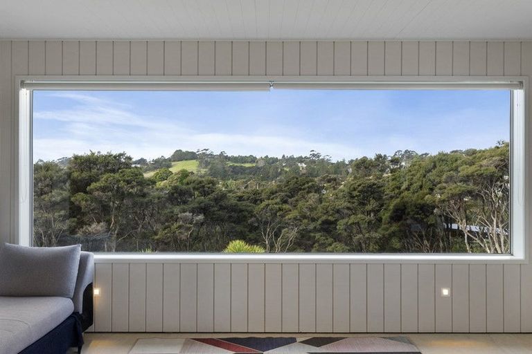 Photo of property in 194 Greenhithe Road, Greenhithe, Auckland, 0632